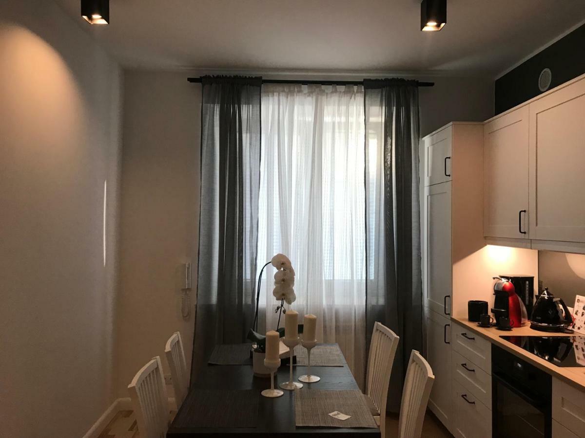 Apartmán Stare Miasto Swietojerska 12 Varšava Exteriér fotografie